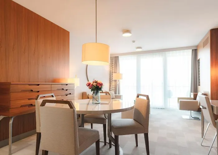 Terme - Terme Catez 4* チャテジ・オプ・サヴィ